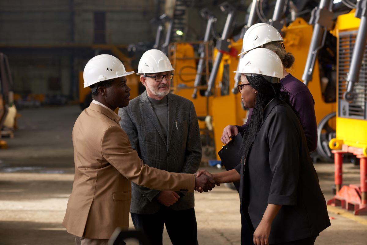“Building Strategic Partnerships with Contractors in Mumbai”